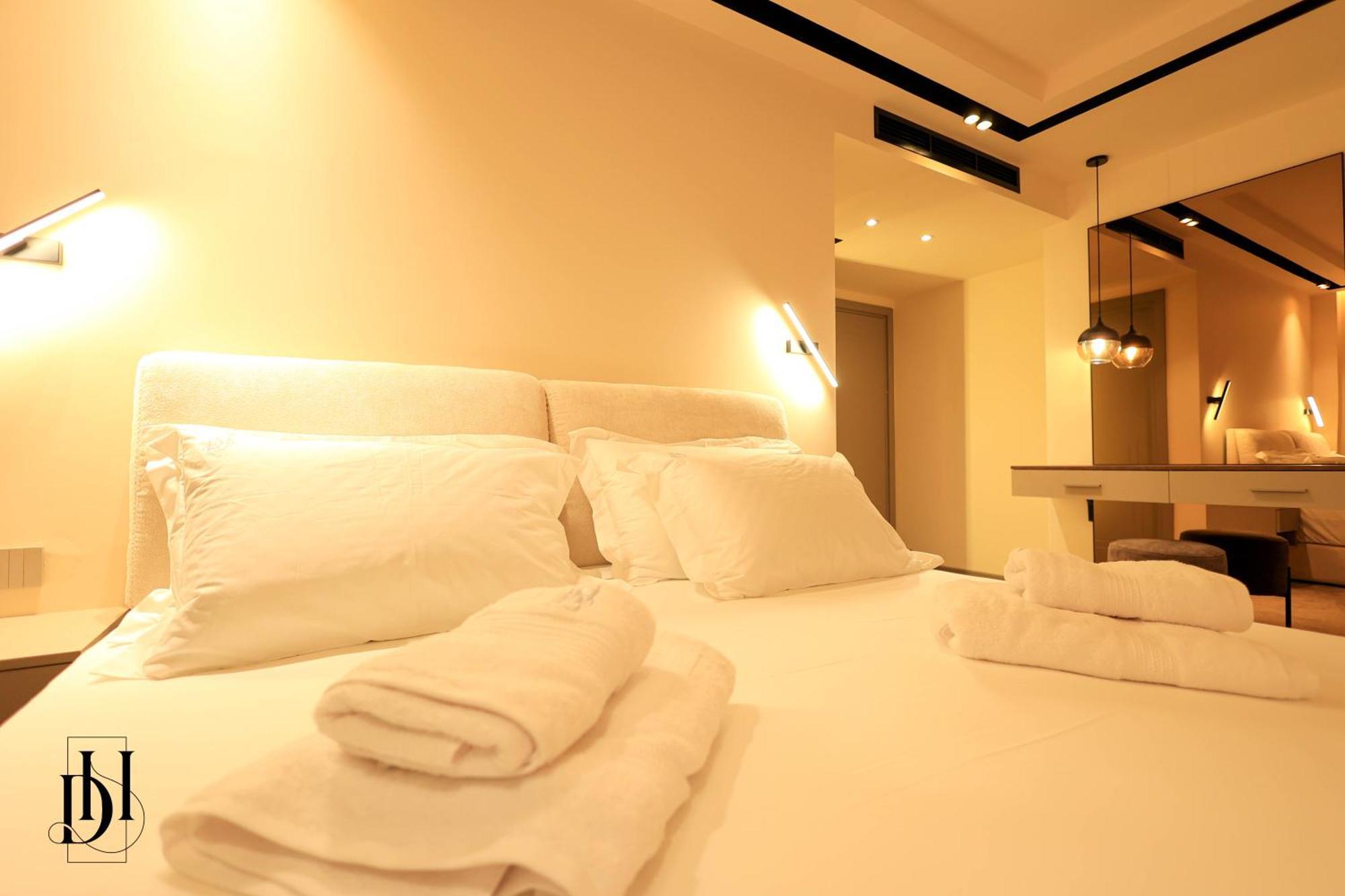 Deha Rooms & Apartments Tirana Esterno foto
