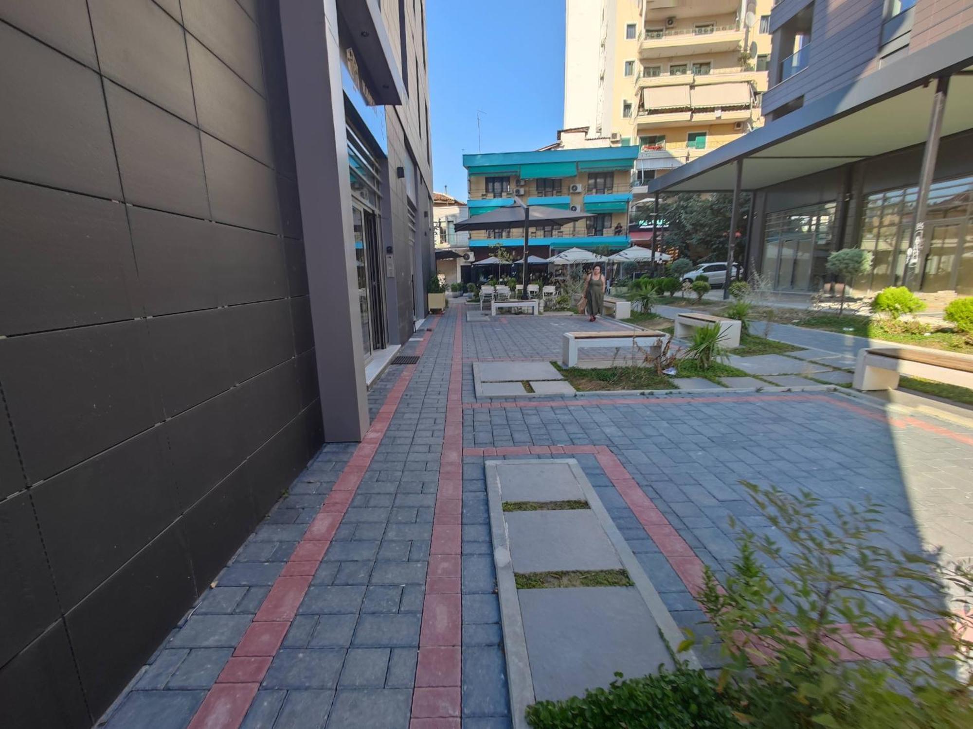 Deha Rooms & Apartments Tirana Esterno foto