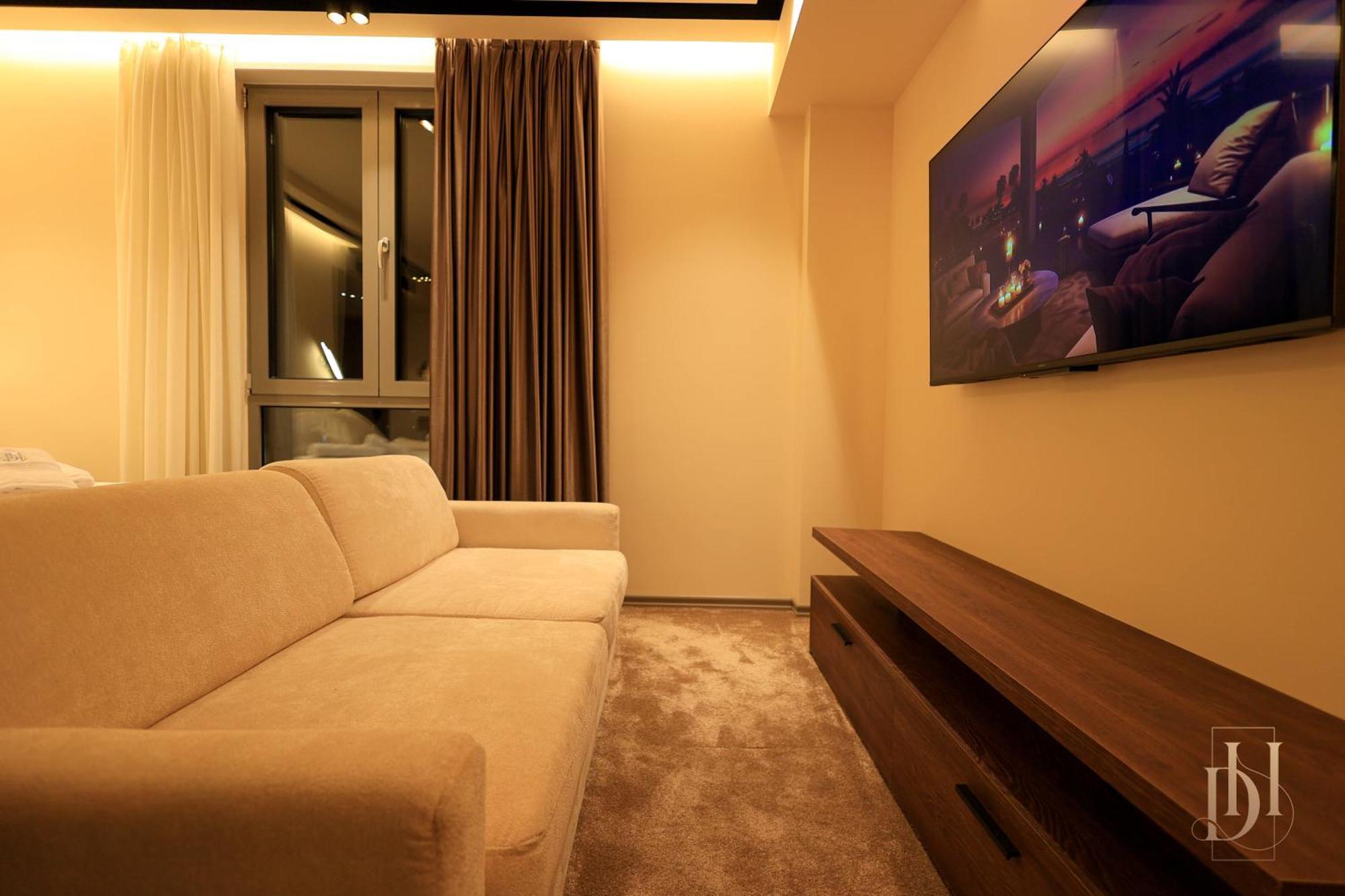 Deha Rooms & Apartments Tirana Esterno foto