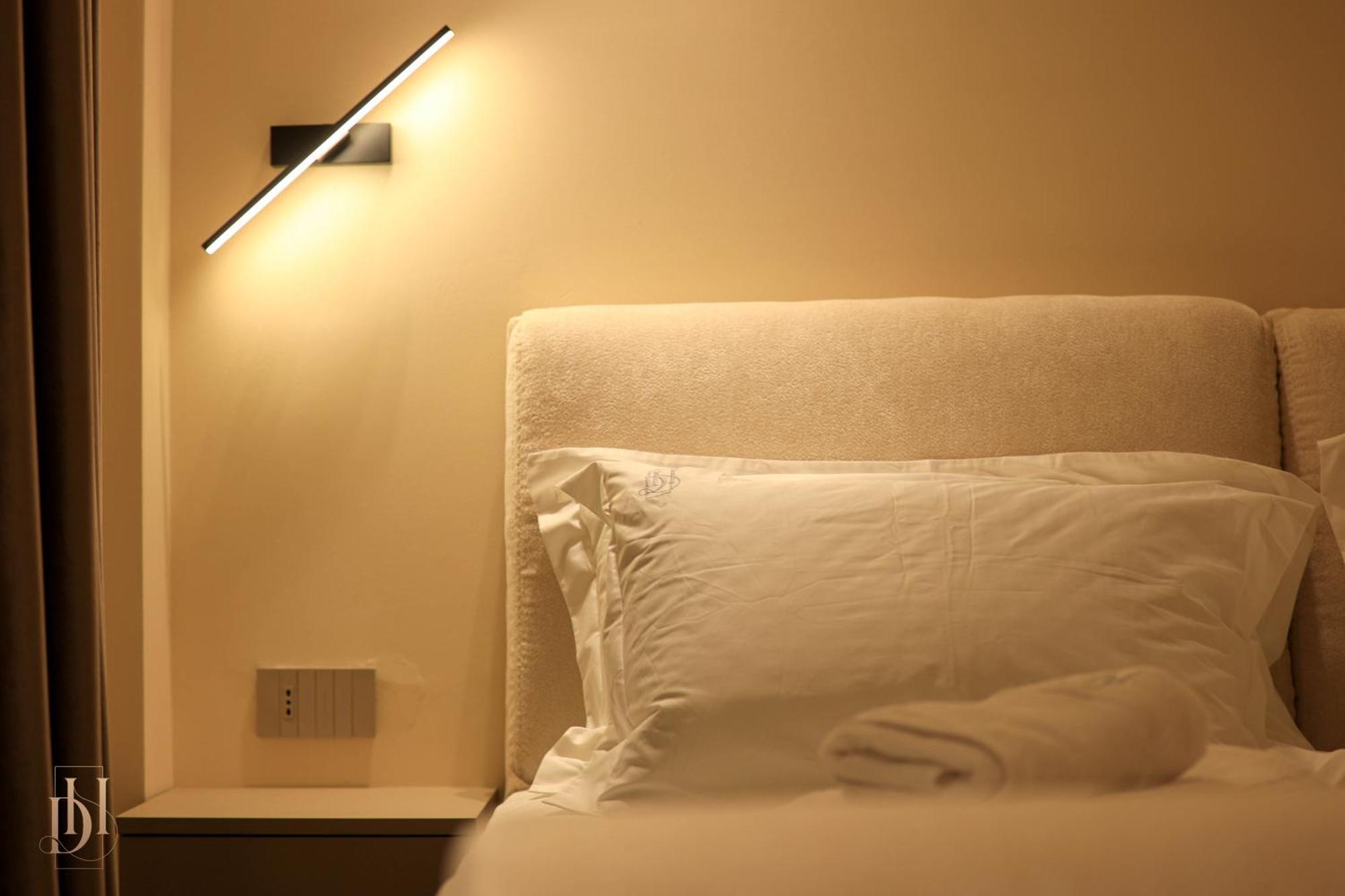 Deha Rooms & Apartments Tirana Esterno foto